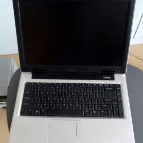 KOMPUTER NOTEBOOK ASUS (102/2025/9)