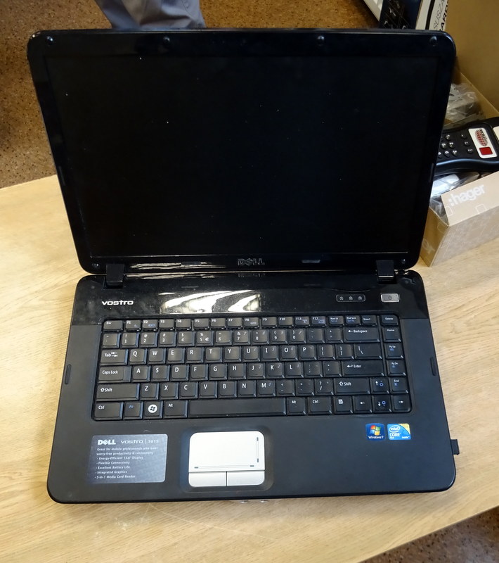 NOTEBOOK DELL VOSTRO 1015 (100/2026/10)